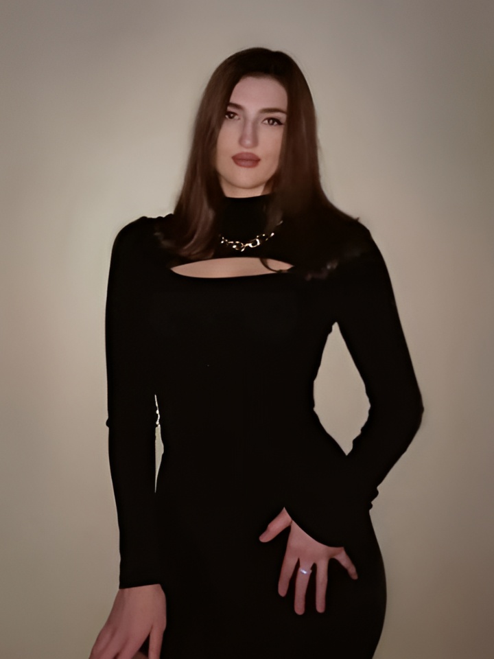 Азалия привлекальеная девушка из Верхнего уфалея цена от 2500 руб