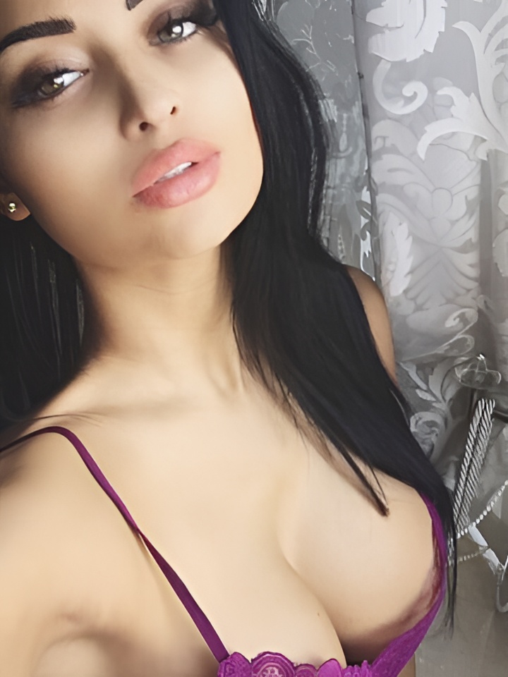 Лилия привлекательная девушка из Верхнего уфалея цена от 2000 руб