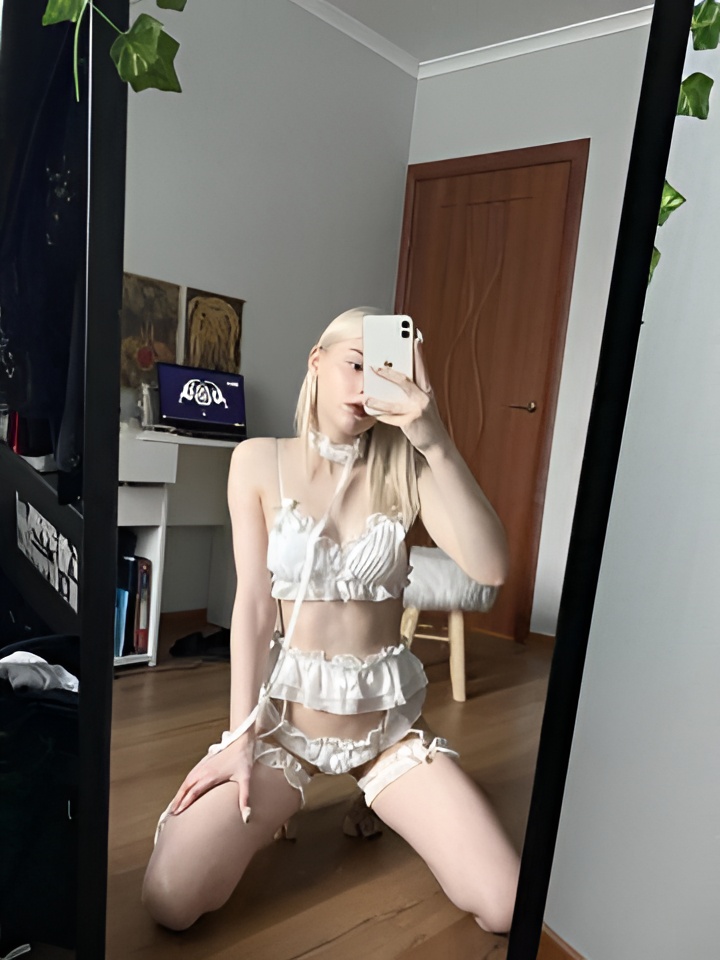 Мальвина привлекальеная девушка из Верхнего уфалея цена от 2000 руб