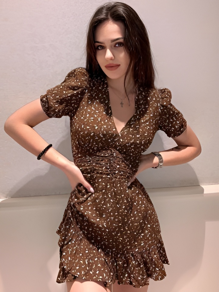 Юлия привлекальеная девушка из Верхнего уфалея цена от 10000 руб