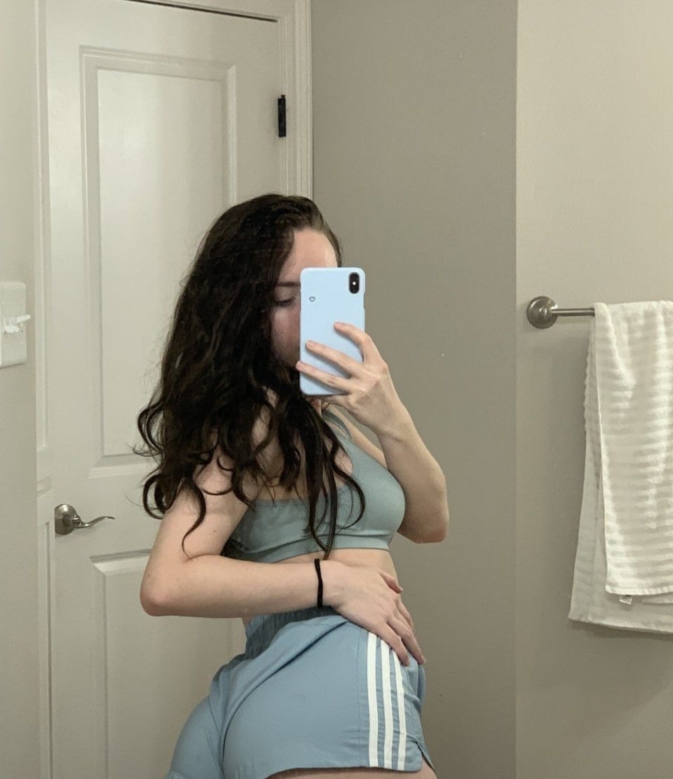 Дина привлекательная девушка из Верхнего уфалея цена от 3000 руб