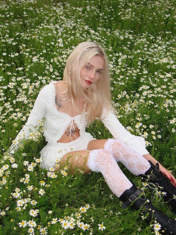 Ханна привлекательная девушка из Верхнего уфалея цена от 7000 руб