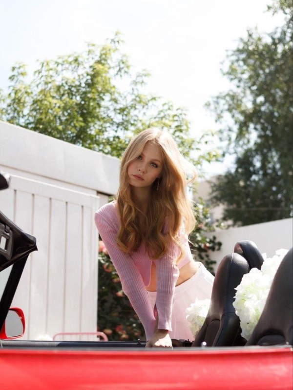 Надежда привлекательная девушка из Верхнего уфалея цена от 7000 руб